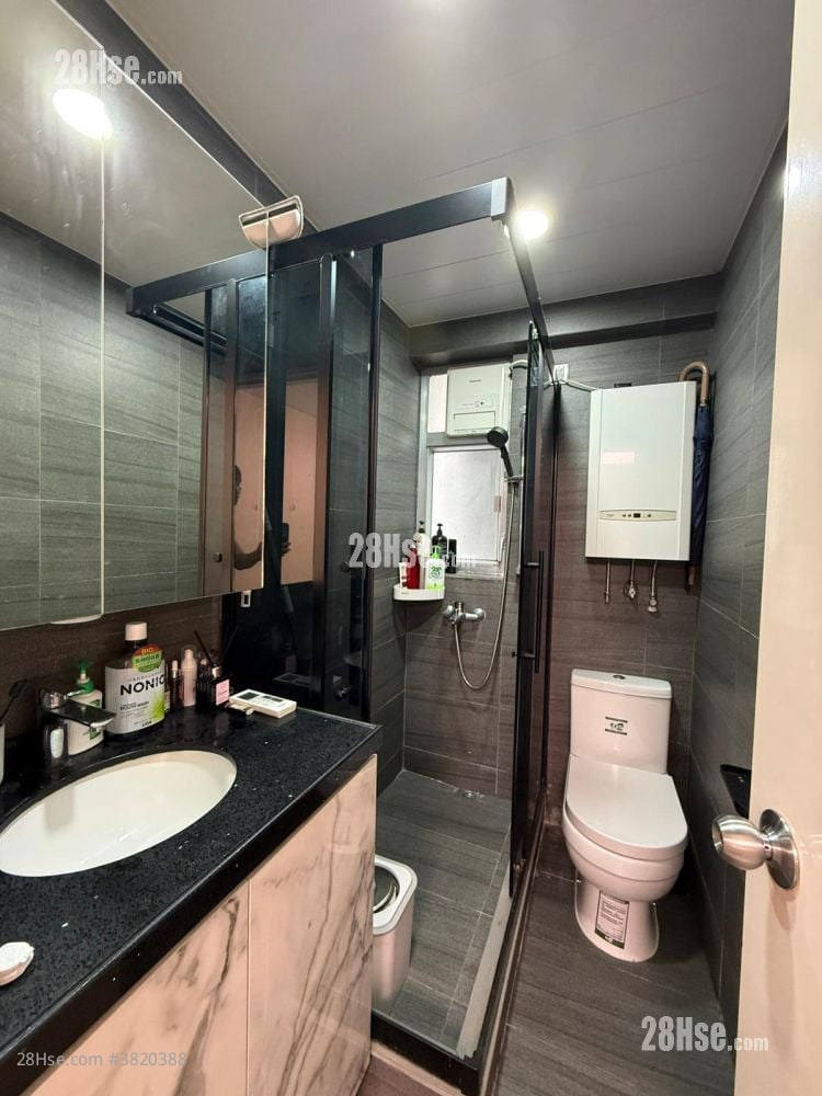 悦湖山庄 租盘 2 房 , 1 浴室 431 平方尺