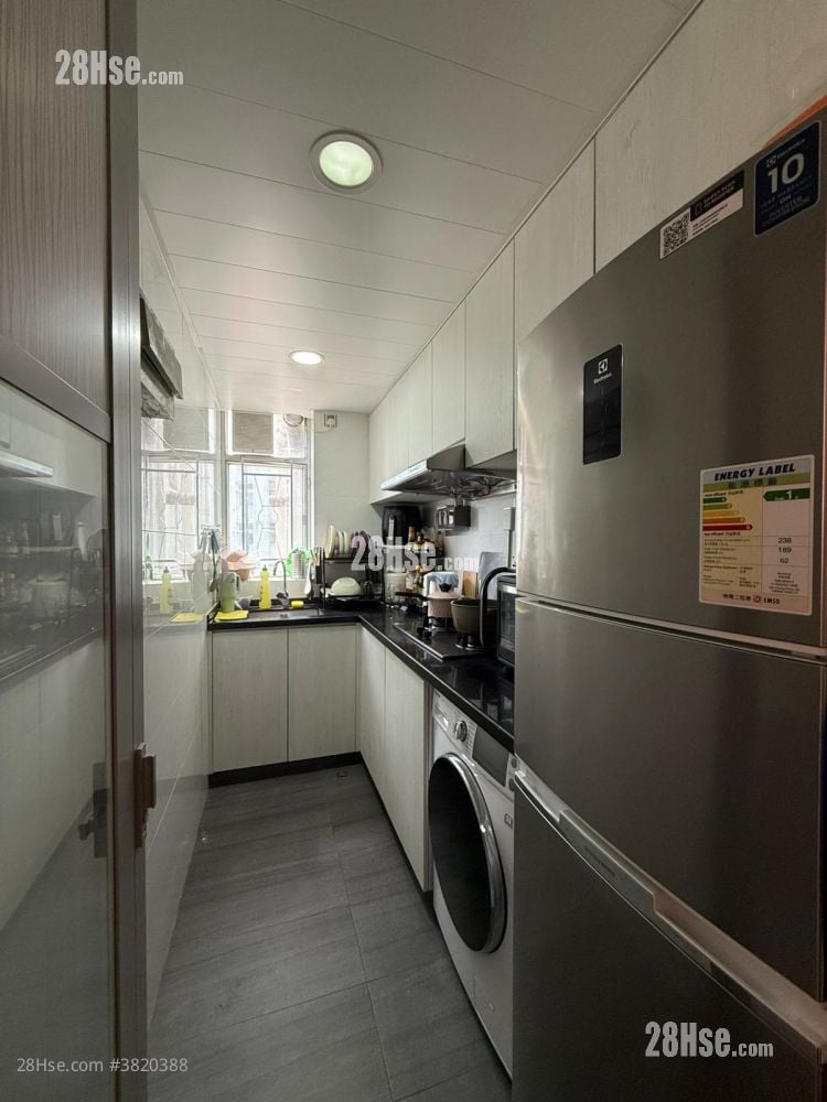 悦湖山庄 租盘 2 房 , 1 浴室 431 平方尺