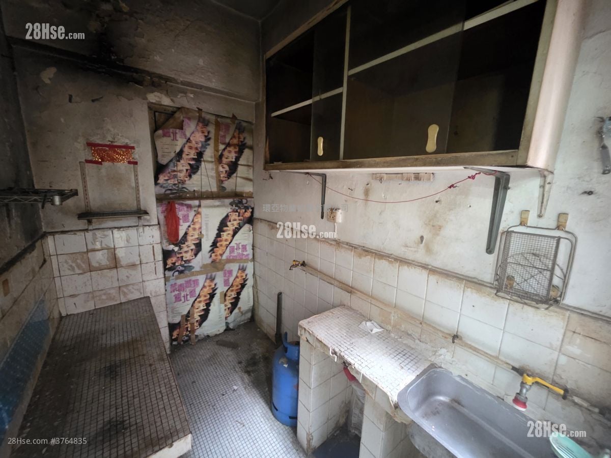 百祥大廈 售盤 2 房 , 1 浴室 450 平方呎