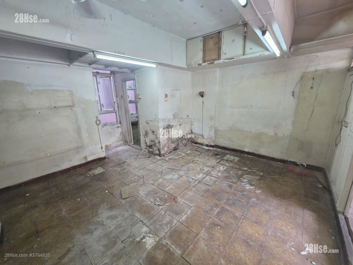 百祥大廈 售盤 2 房 , 1 浴室 450 平方呎