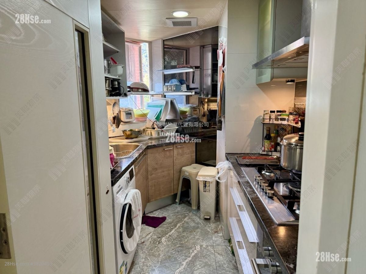 Festival City Sell 4 Bedrooms , 2 Bathrooms 1,038 ft²