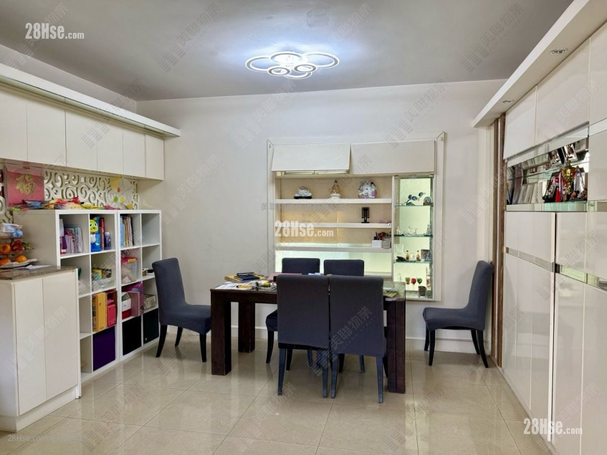 Festival City Sell 4 Bedrooms , 2 Bathrooms 1,038 ft²