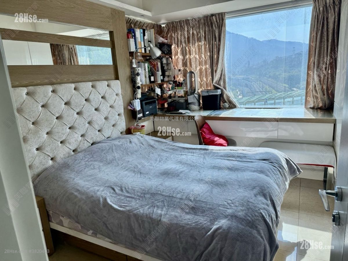 Festival City Sell 4 Bedrooms , 2 Bathrooms 1,038 ft²