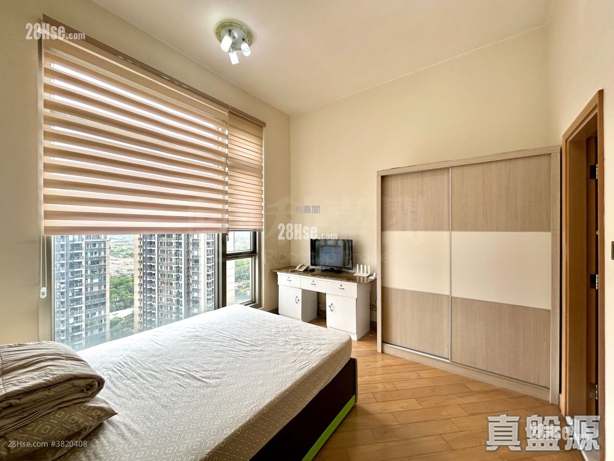 原築 售盤 3 房 978 平方呎