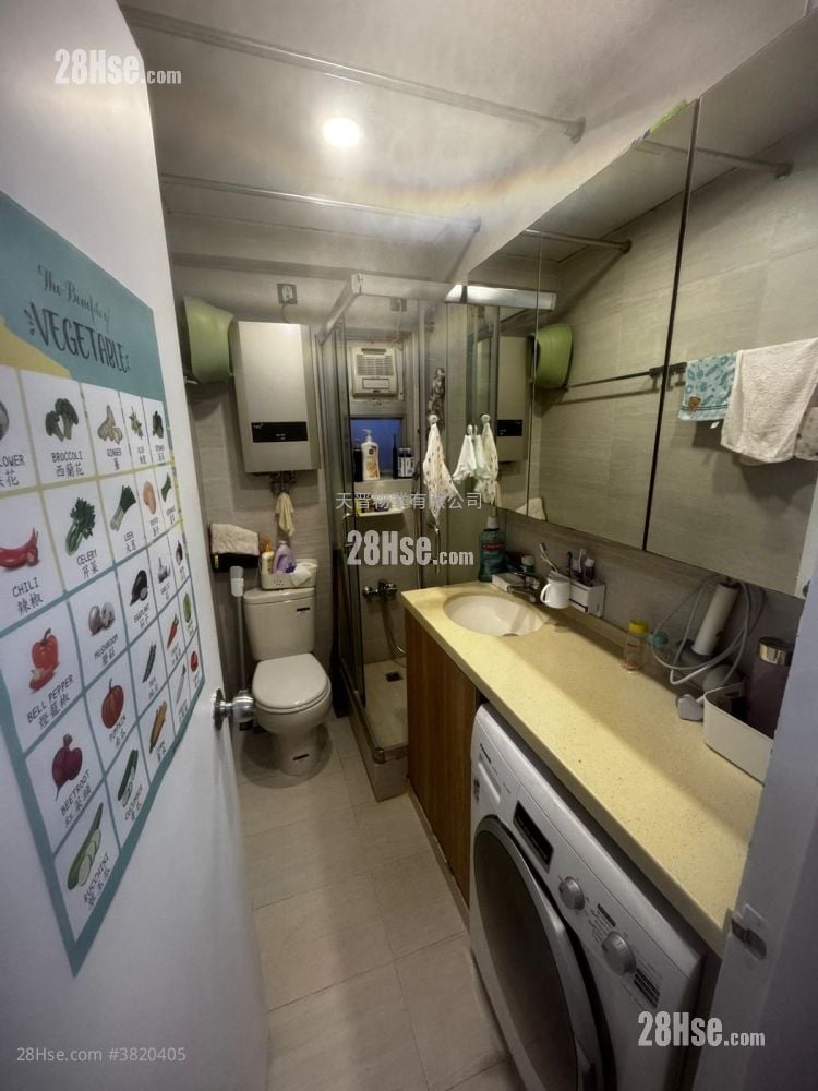 Tak Man Building Sell 2 Bedrooms , 1 Bathroom 321 ft²