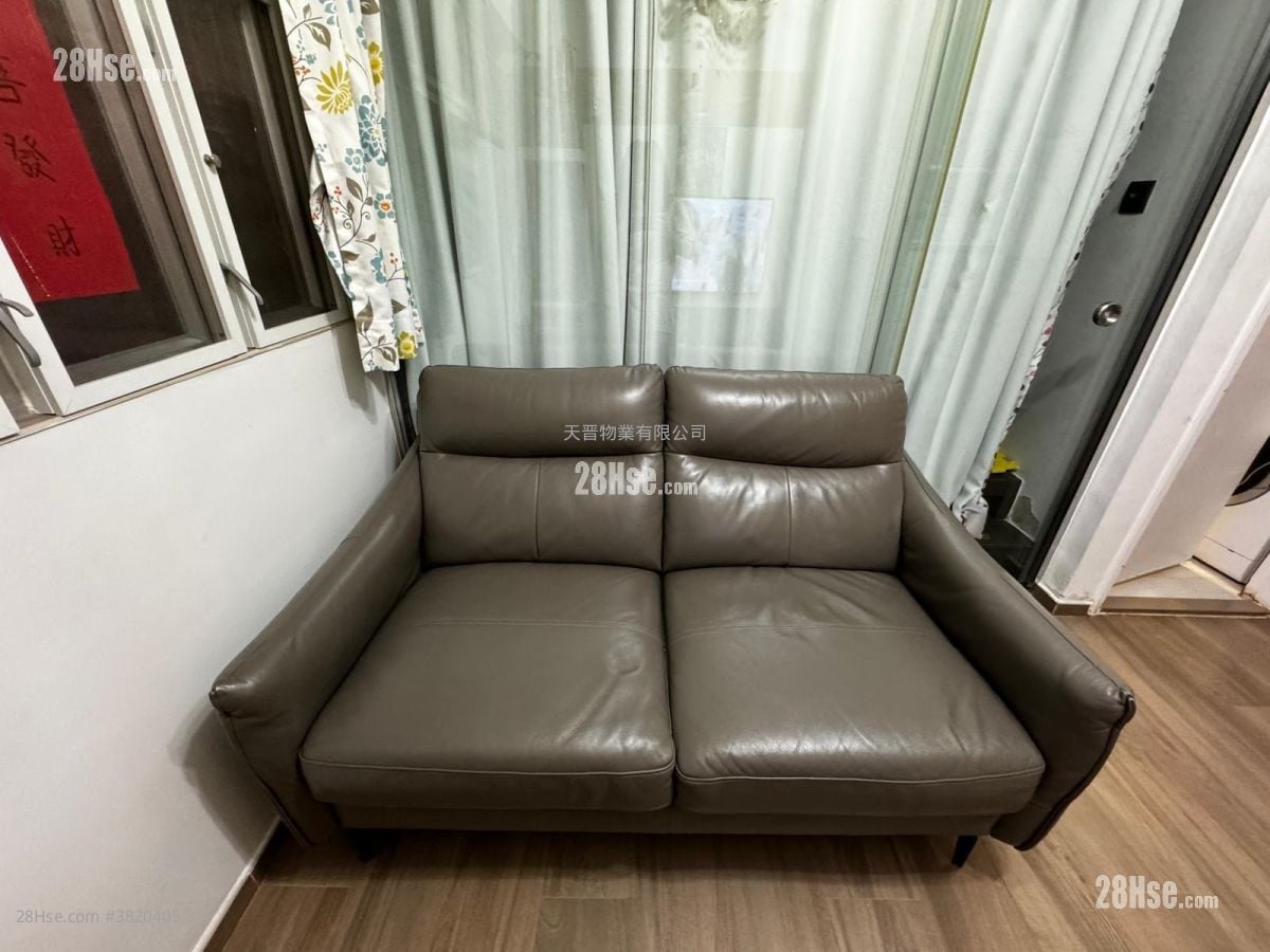 Tak Man Building Sell 2 Bedrooms , 1 Bathroom 321 ft²