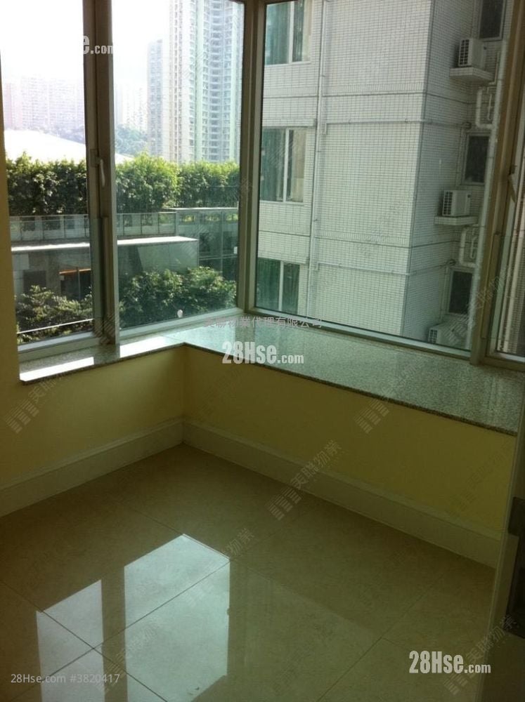 名城 售盘 4 房 , 2 浴室 958 平方尺