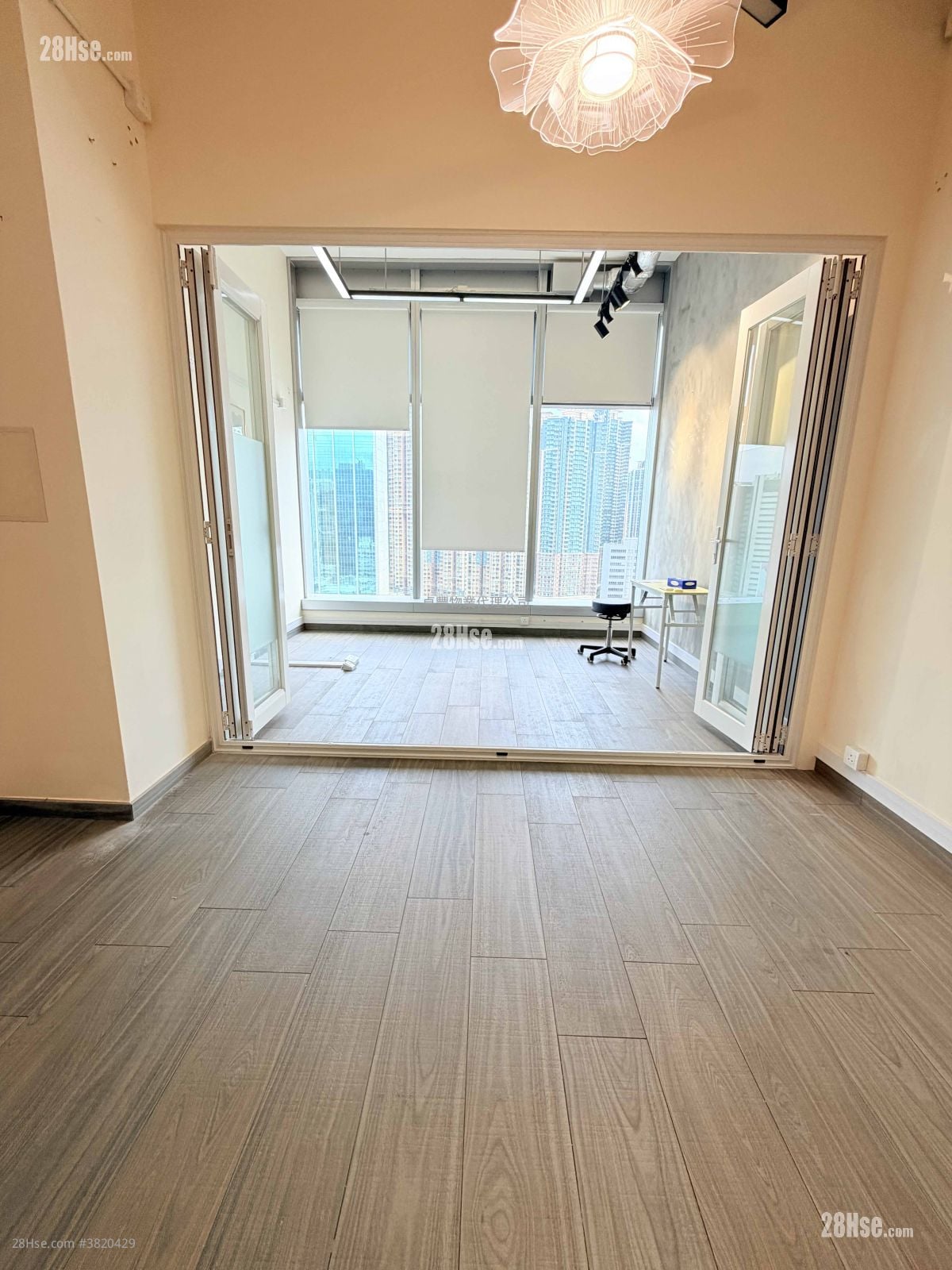 W668 Rental 1 Bedroom , 1 Toilet 428 ft²