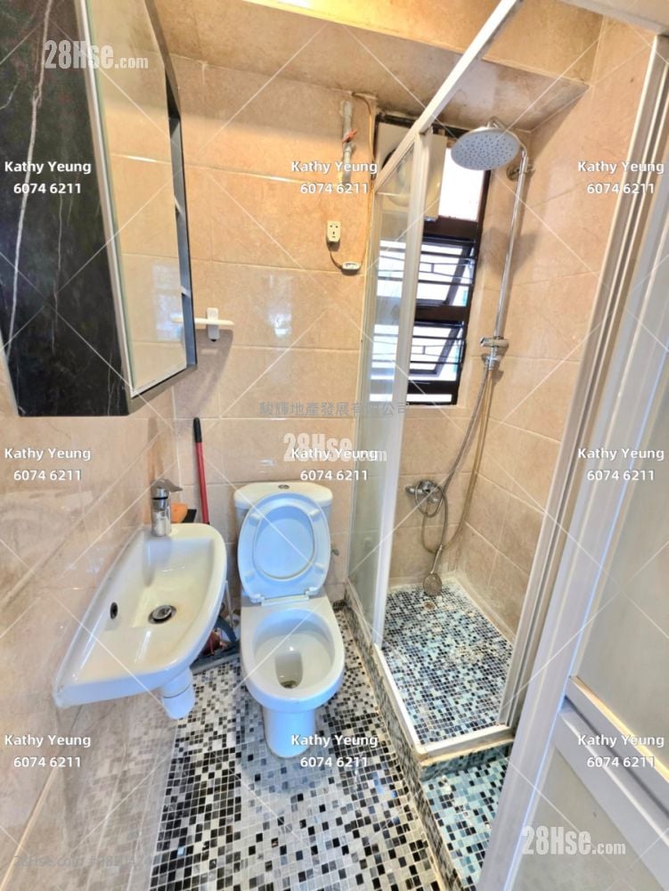 单幢楼房 售盘 2 房 , 1 浴室 476 平方尺