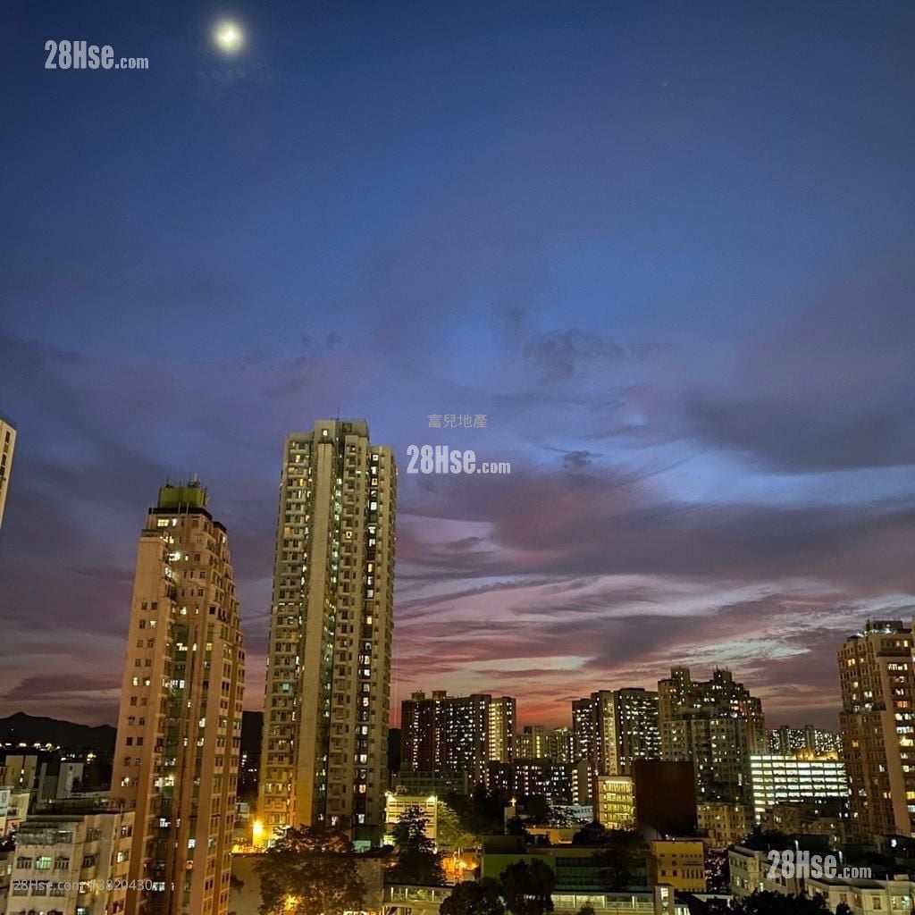 好順福大廈 租盤 2 房 274 平方呎