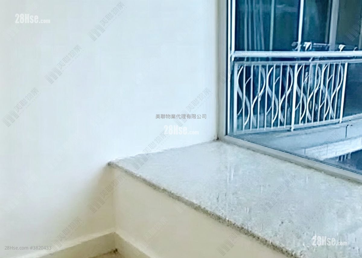 名城 售盘 3 房 , 2 浴室 742 平方尺