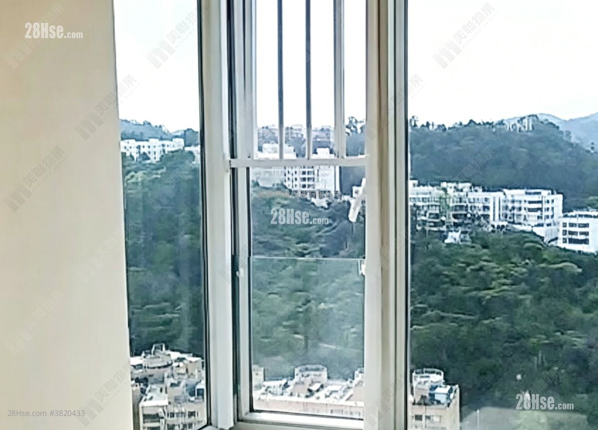 名城 售盘 3 房 , 2 浴室 742 平方尺