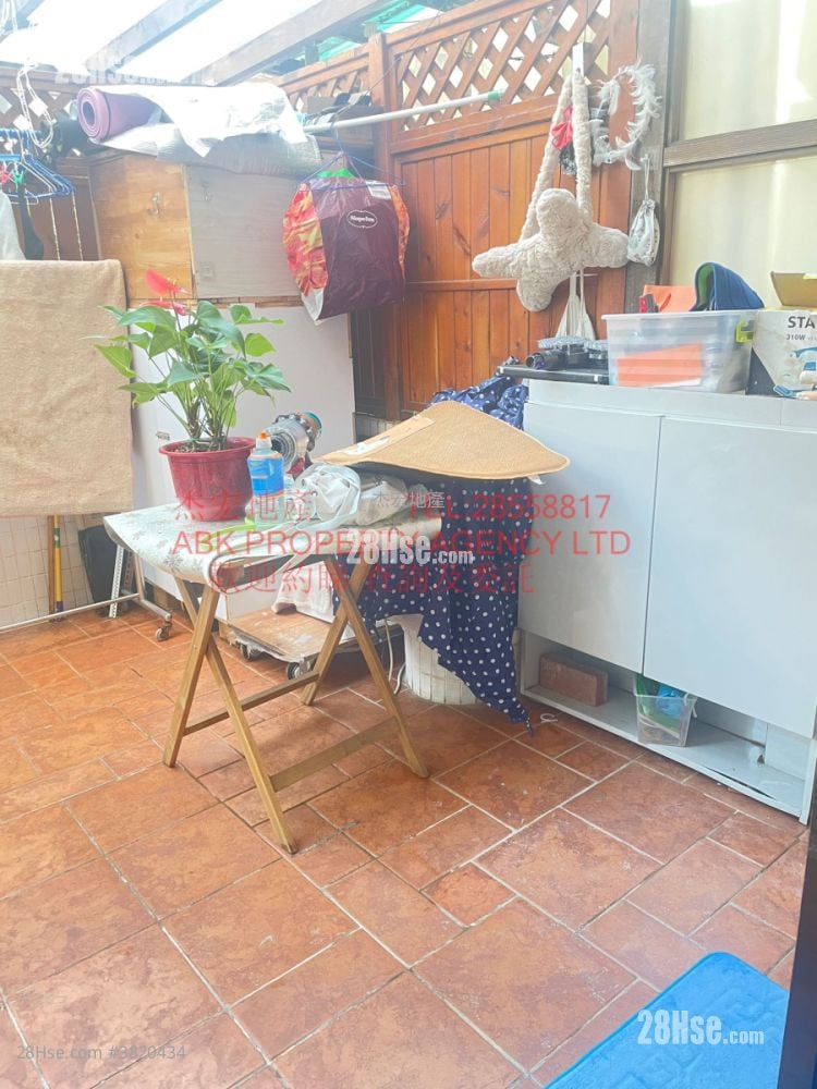 其它: 村屋 售盤 2 房 , 1 浴室