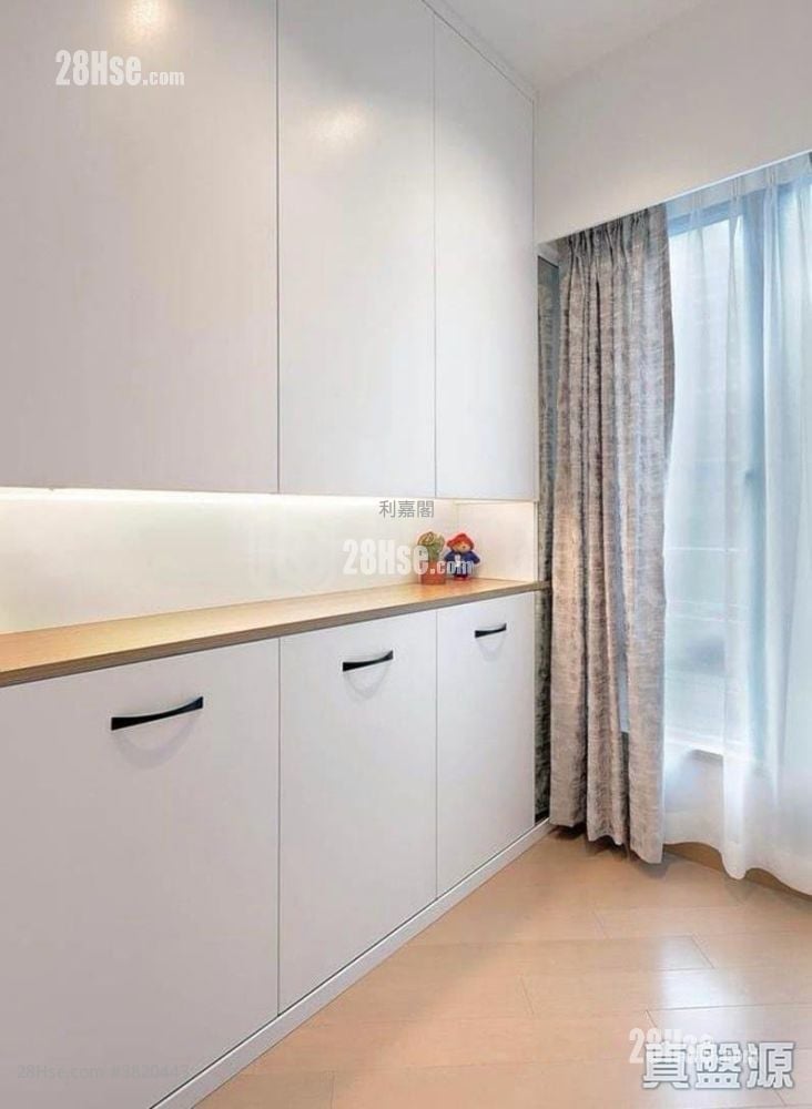 峻峦 售盘 3 房 604 平方尺