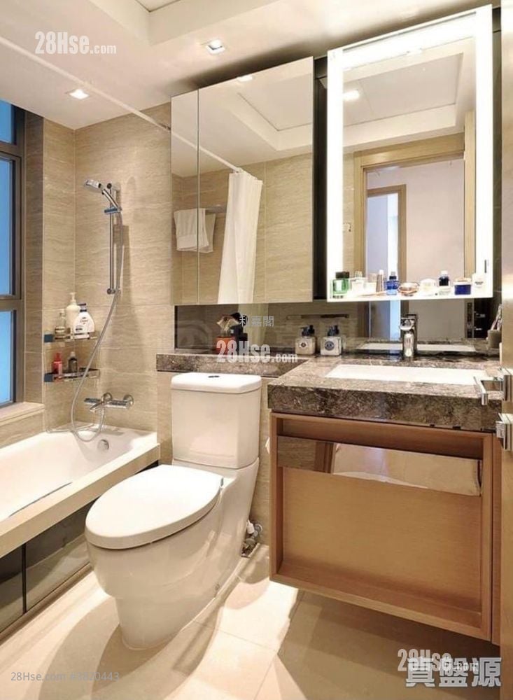 峻峦 售盘 3 房 604 平方尺