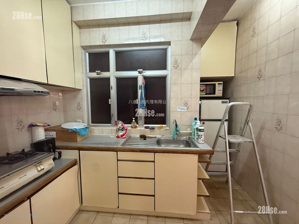 百寶大廈 租盤 3 房 , 1 浴室 690 平方呎