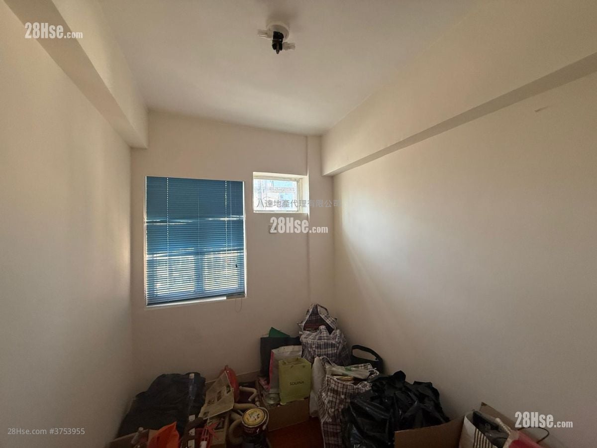 百寶大廈 租盤 3 房 , 1 浴室 690 平方呎