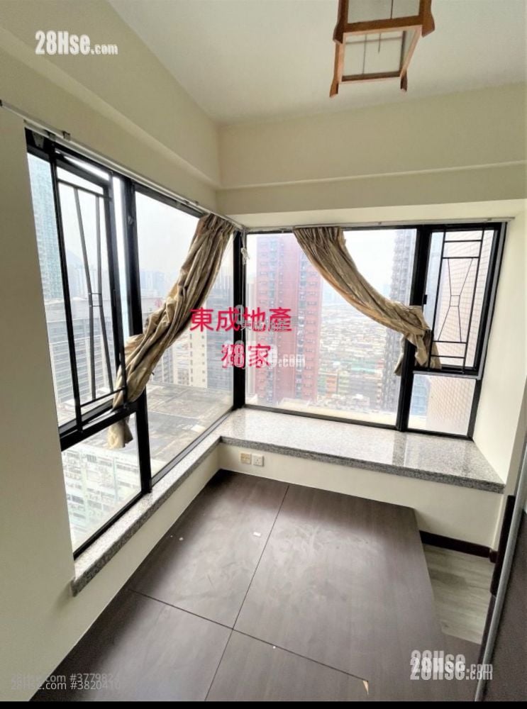 Metropolitan Rise Sell 2 Bedrooms , 1 Bathroom 385 ft²