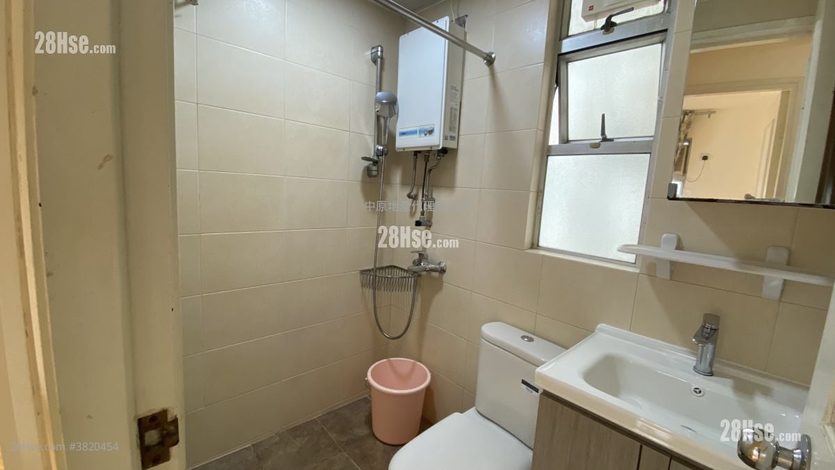 荃德花园 租盘 341 平方尺