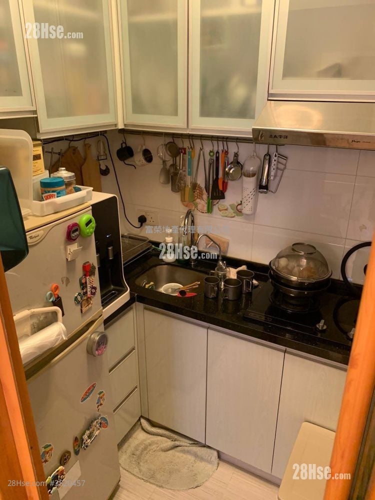 紅磡灣中心 售盤 3 房 , 1 浴室 477 平方呎