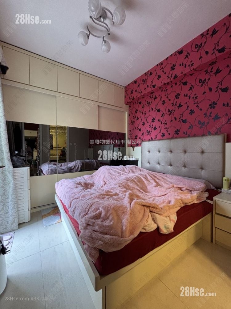 峻滢 售盘 3 房 , 2 浴室 694 平方尺