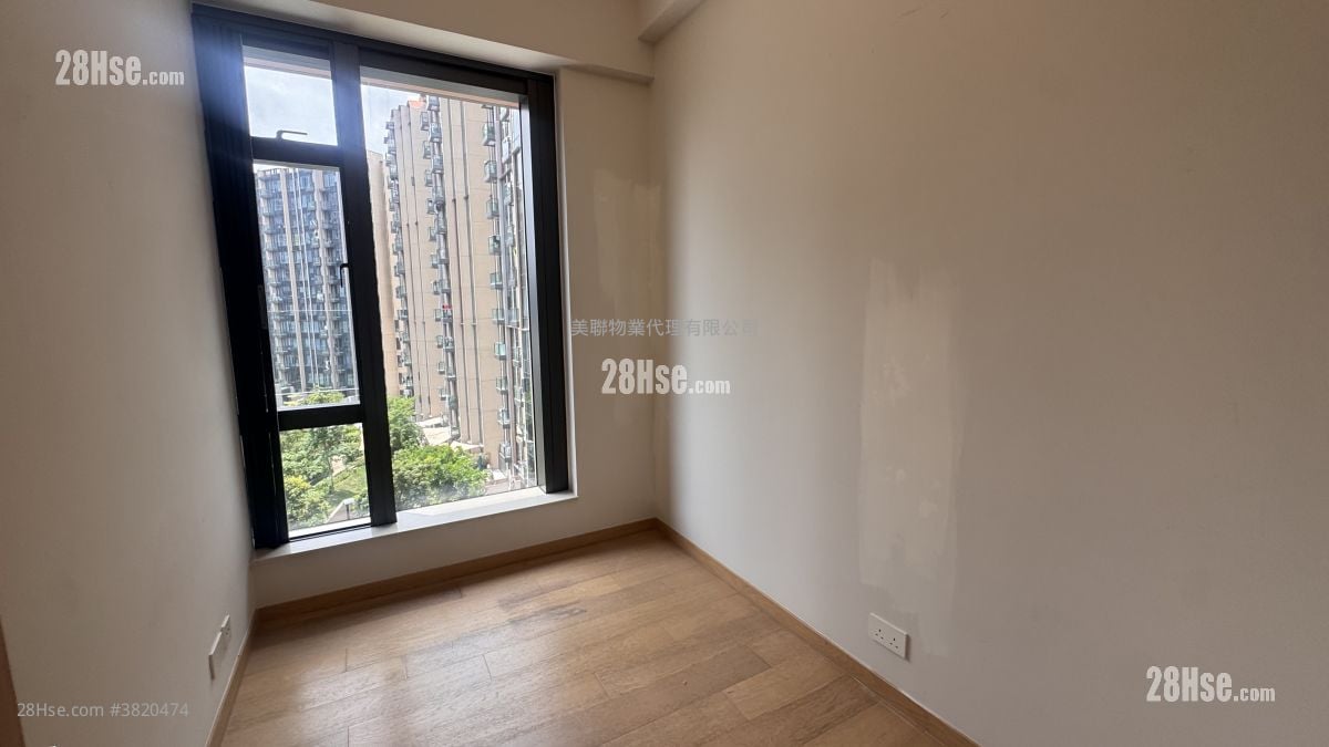 山水盈 售盤 3 房 , 3 浴室 916 平方呎