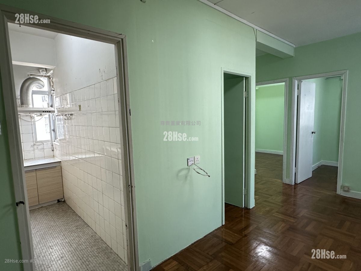 Cheong Fat Building Rental 3 Bedrooms , 1 Bathroom 435 ft²
