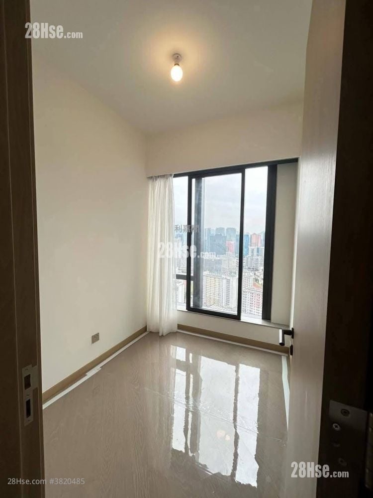 泰峯 售盤 3 房 , 3 浴室 750 平方呎