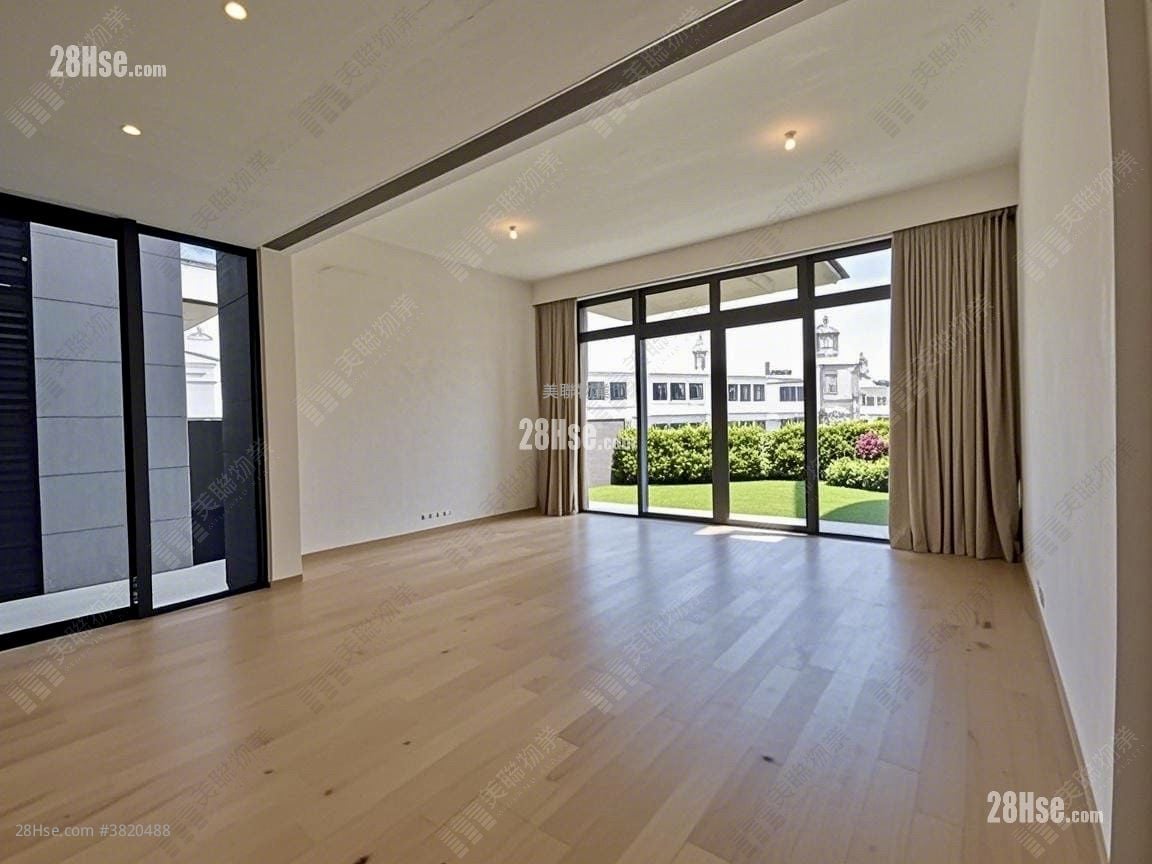 The Bloomsway Rental 4 Bedrooms , 5+ Bathrooms 2,542 ft²