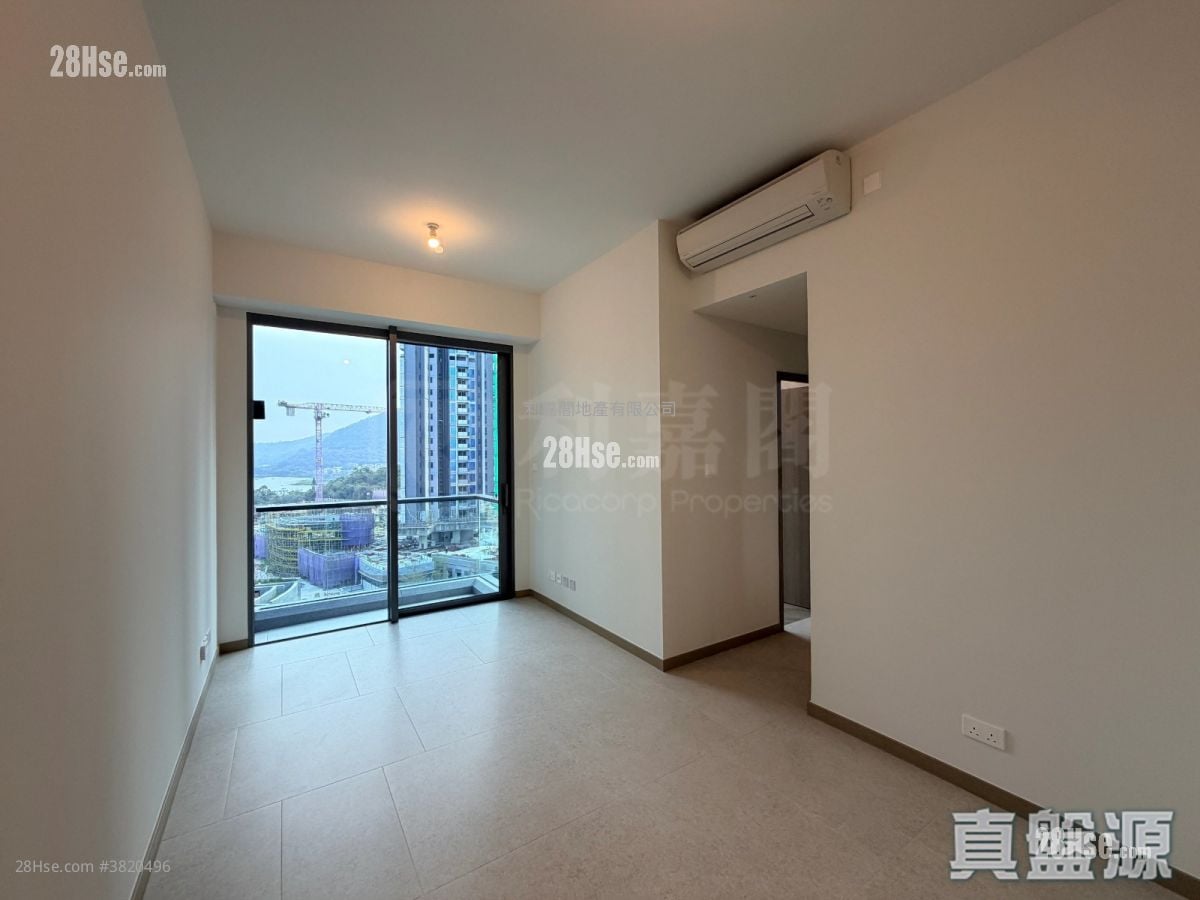 Sierra Sea 售盘 3 房 , 2 浴室 700 平方尺