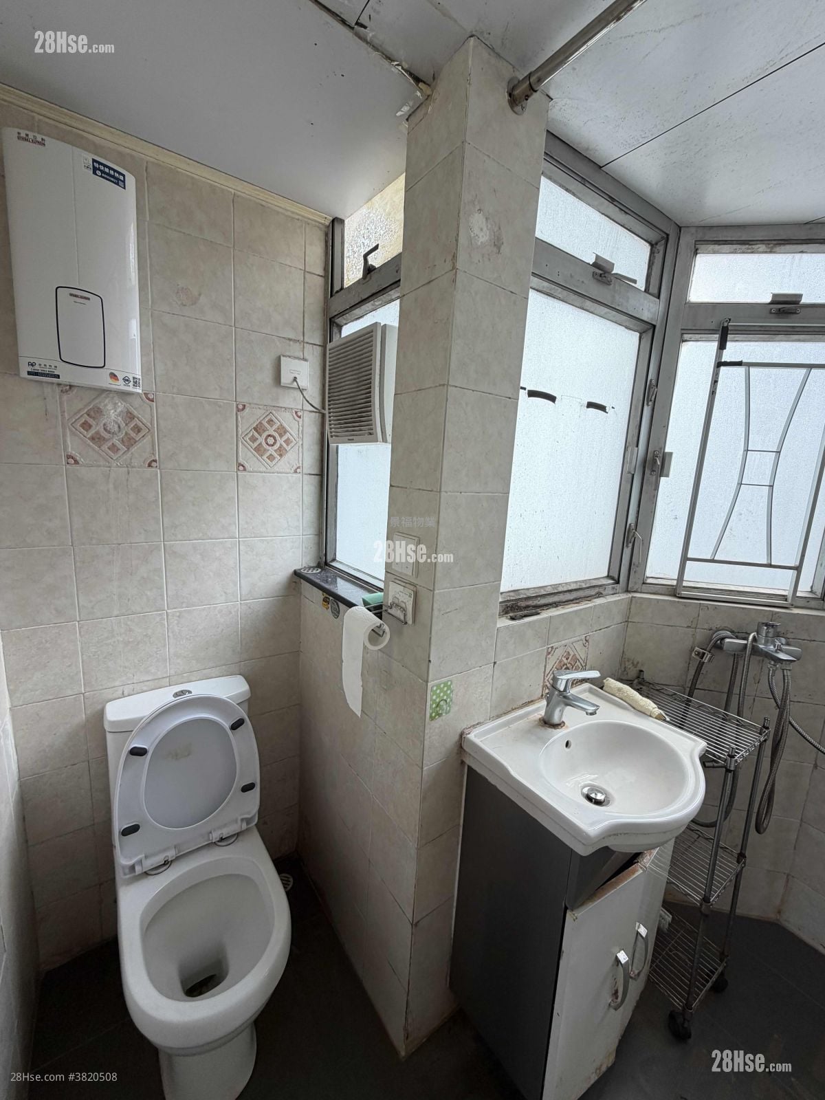 Hing Man Mansion Rental Studio , 1 Bathroom 192 ft²