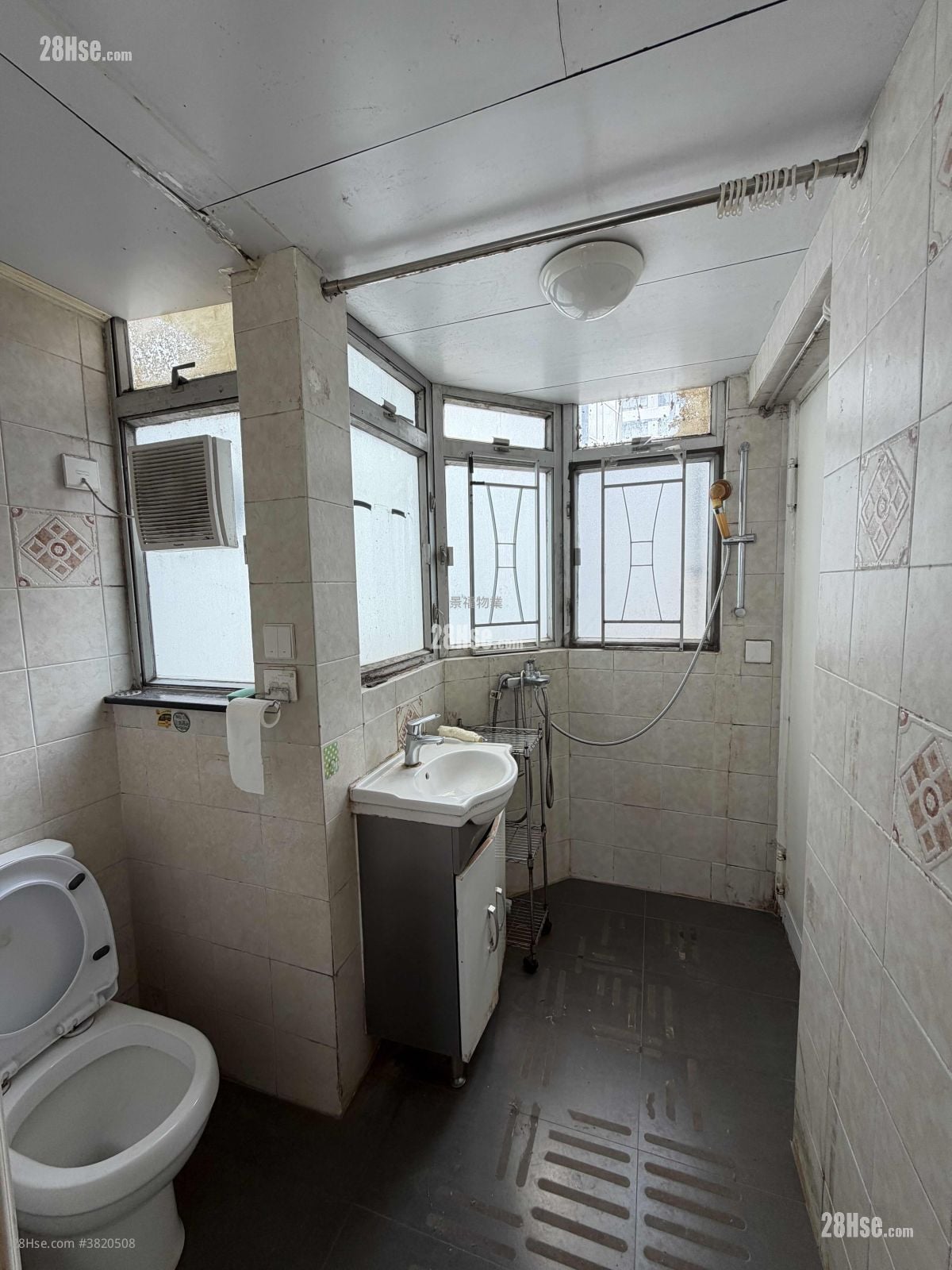 Hing Man Mansion Rental Studio , 1 Bathroom 192 ft²