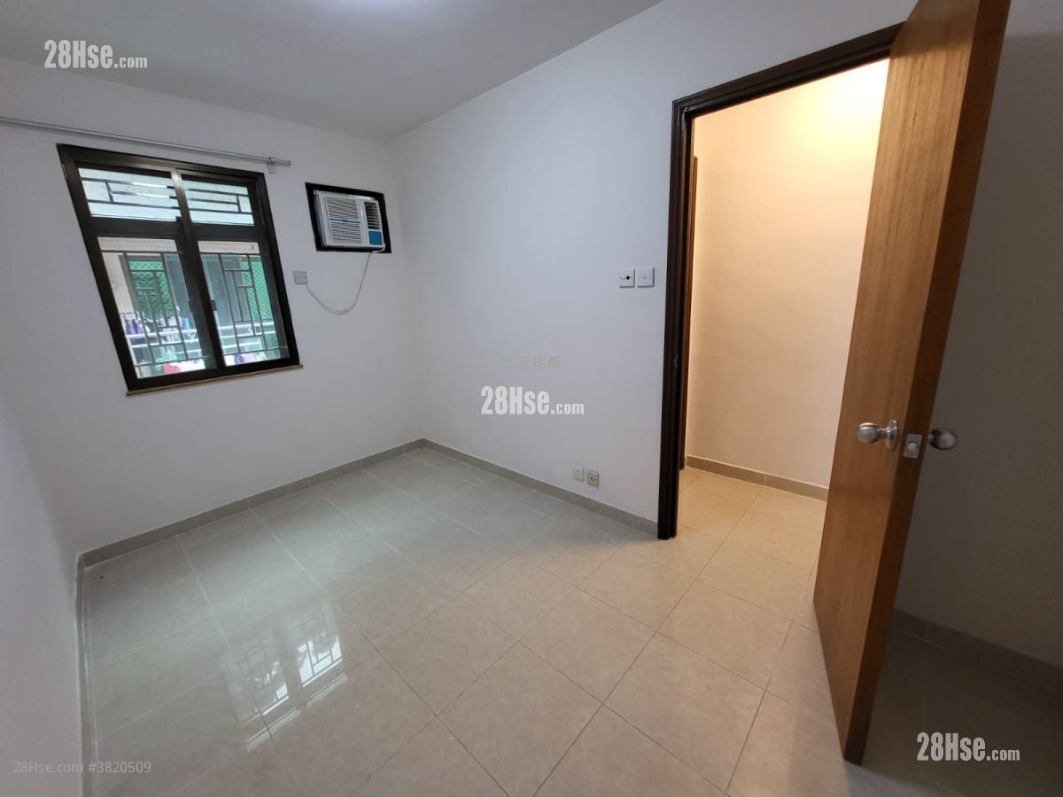 睡房 1: 顯田村 租盤 3 房 , 1 浴室