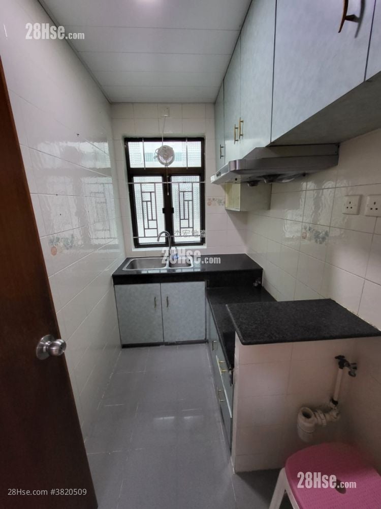 廚房: 顯田村 租盤 3 房 , 1 浴室