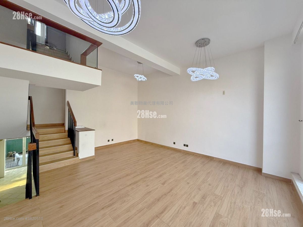 加州豪園 售盤 3 房 , 3 浴室 1,389 平方呎