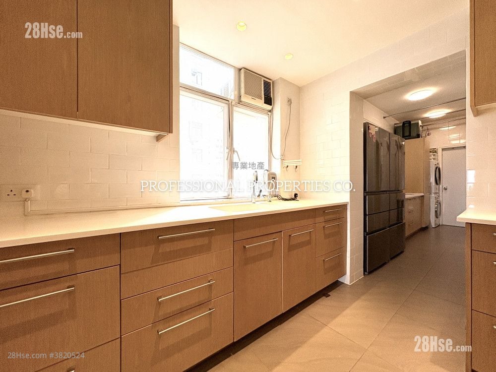 松柏新村 租盘 4 房 , 2 浴室 2,363 平方尺