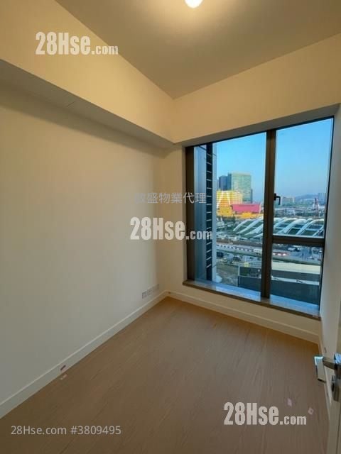 Monaco Sell 3 Bedrooms , 2 Bathrooms 827 ft²