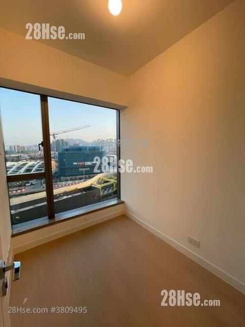 Monaco Sell 3 Bedrooms , 2 Bathrooms 827 ft²