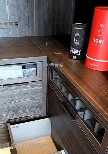 The Henley 售盘 1 房 , 1 浴室 379 平方尺