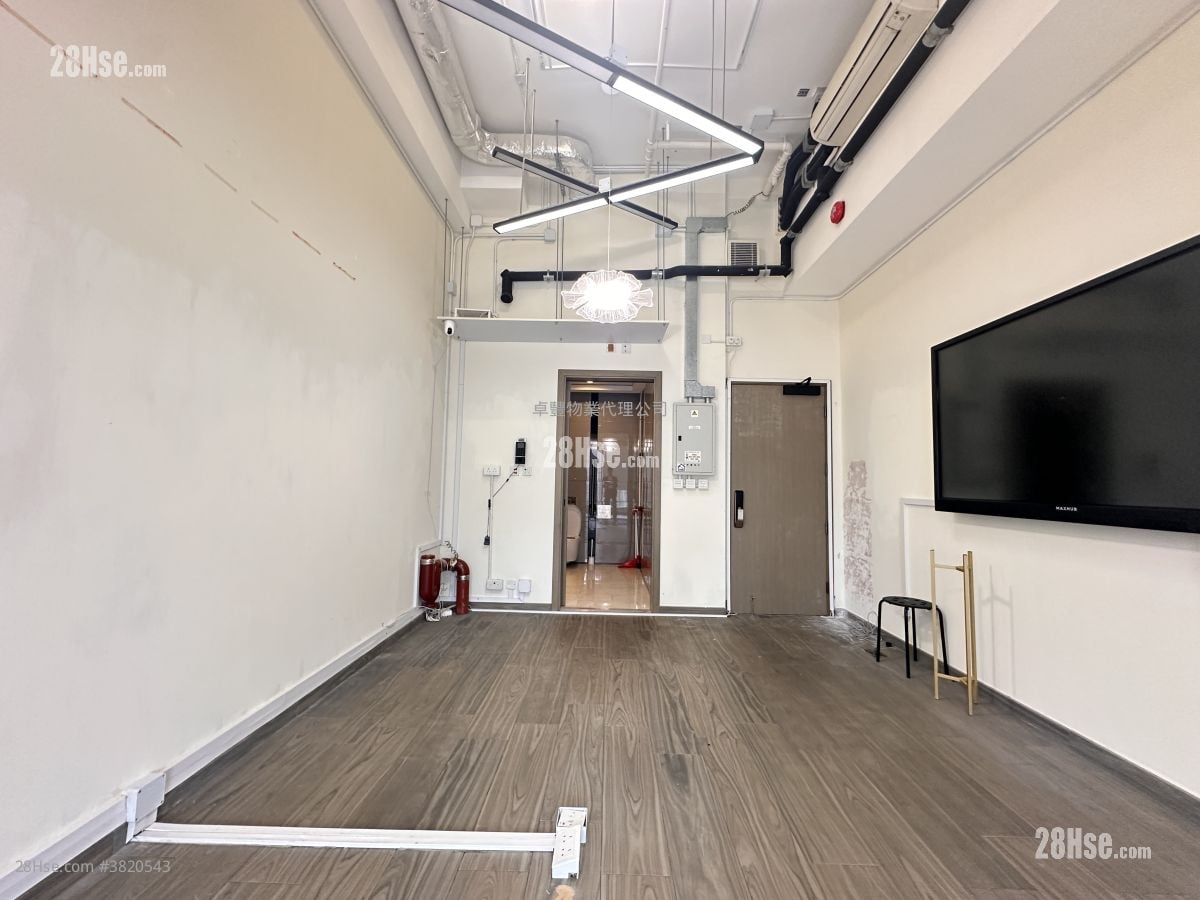 W668 租盤 1 房 , 1 廁所 428 平方呎