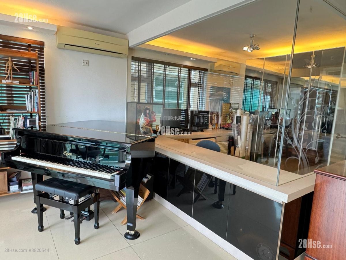 村屋 售盘 3 房 , 3 浴室