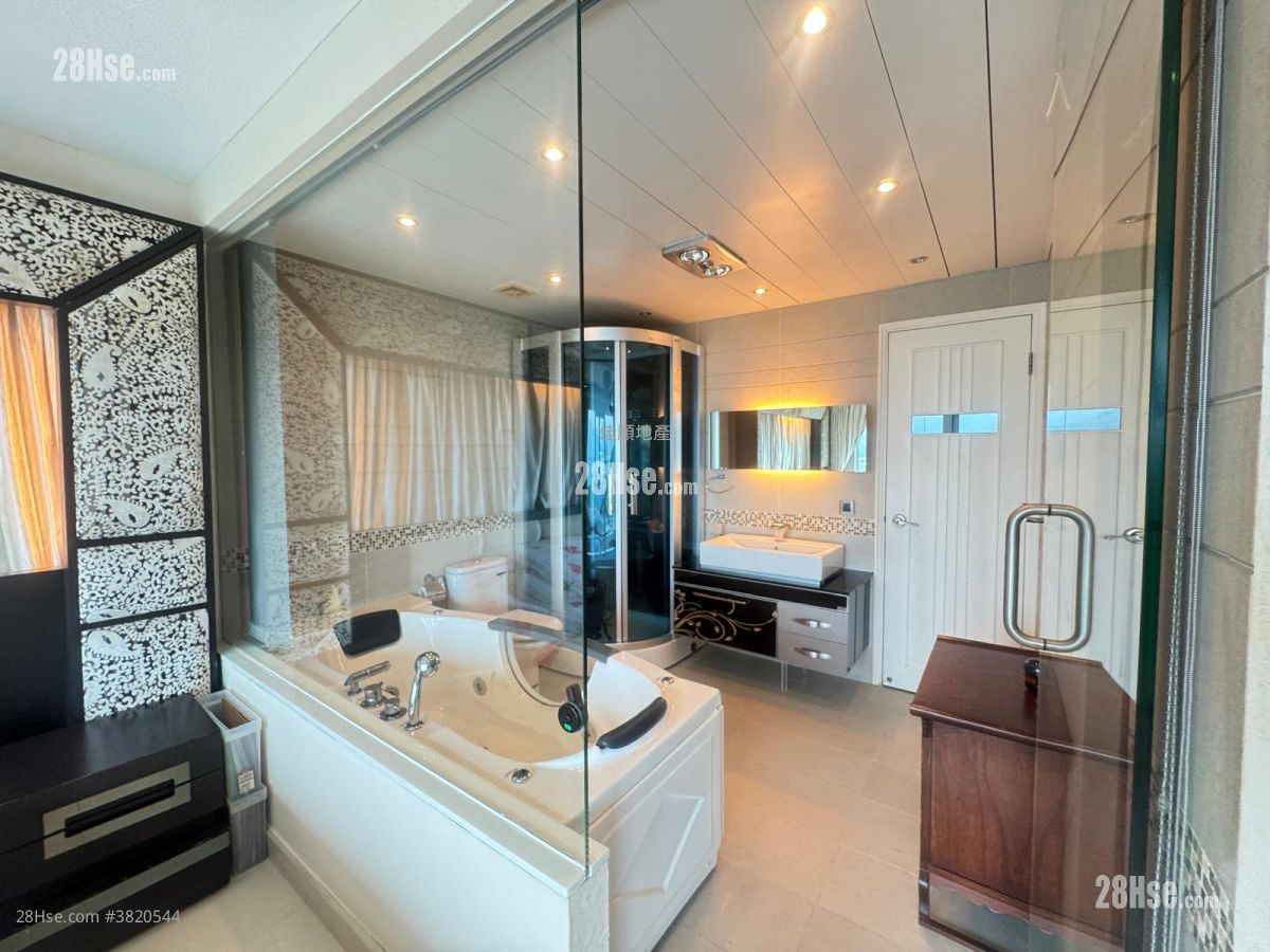 村屋 售盘 3 房 , 3 浴室