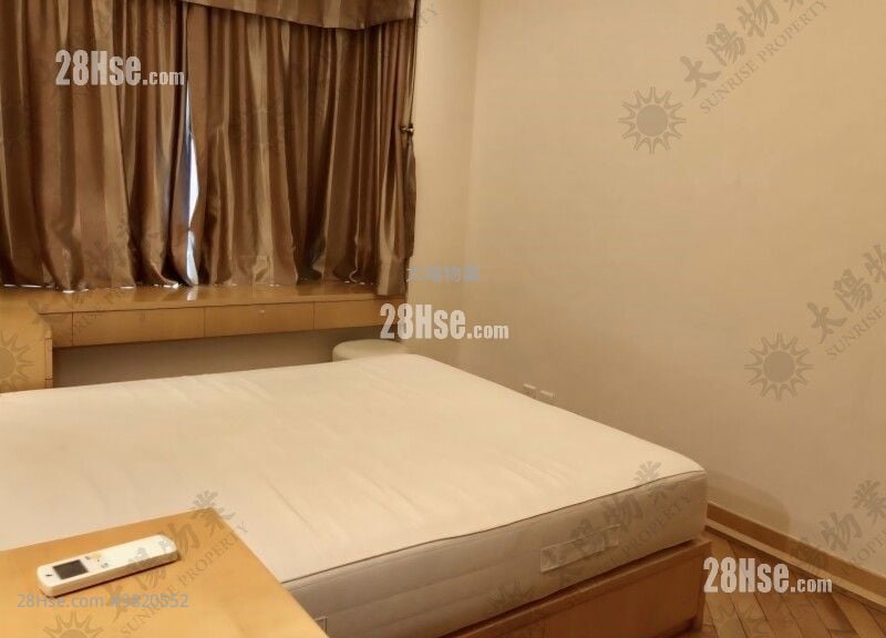 Royal Peninsula Sell 3 Bedrooms 647 ft²