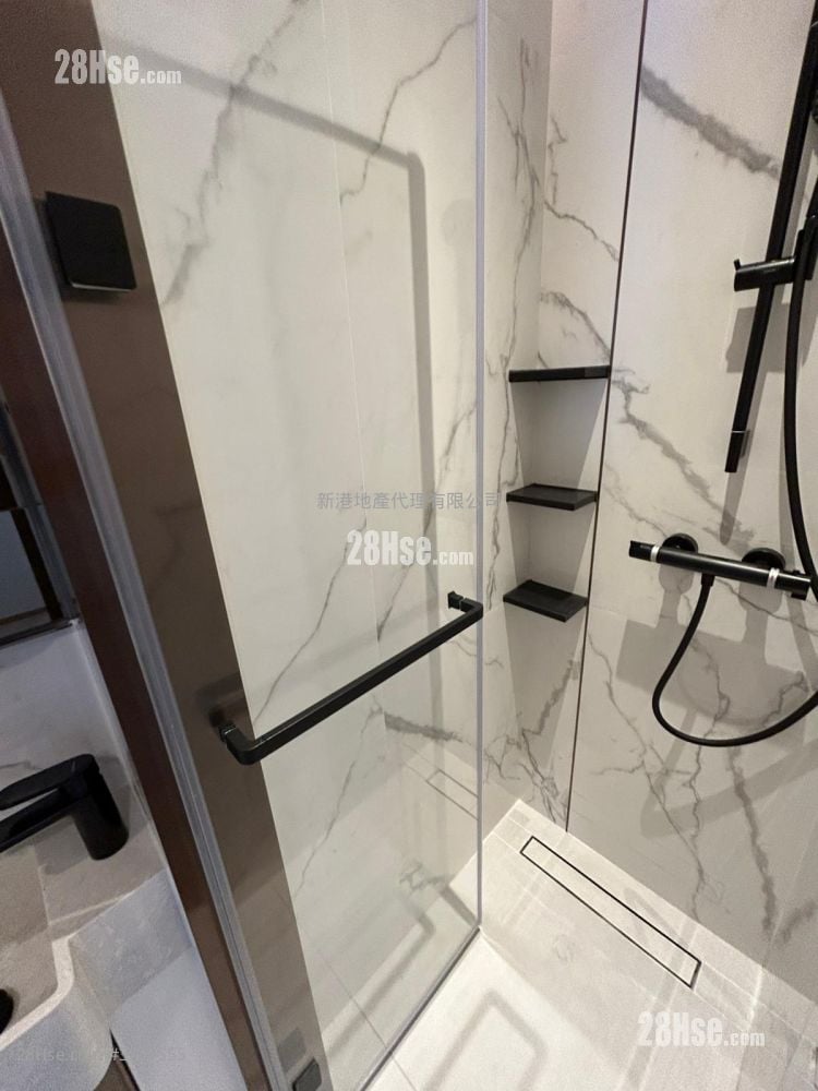 南首 售盘 开放式间隔 , 1 浴室 200 平方尺