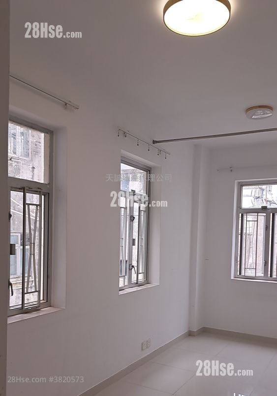 崇雅樓 租盤 開放式間隔 , 1 浴室 250 平方呎