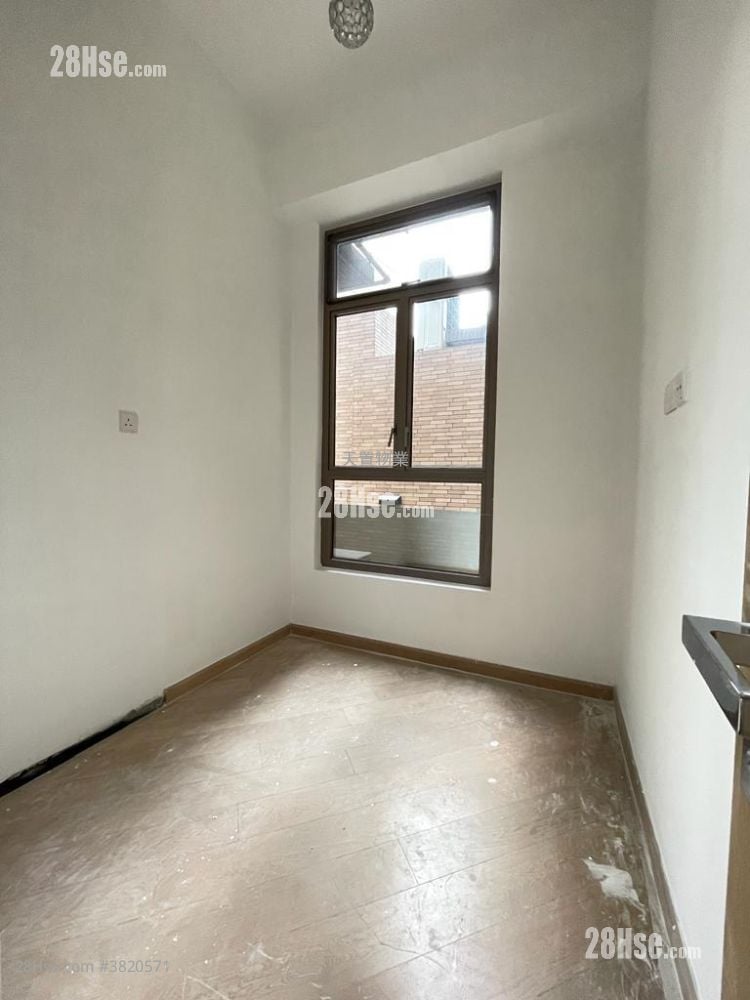 溱林 租盘 4 房 , 3 浴室 739 平方尺