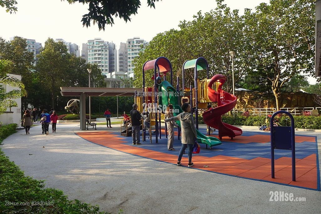 藍天海岸 售盤 3 房 , 2 浴室 781 平方呎