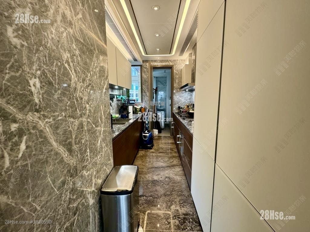 Grand Homm Sell 3 Bedrooms , 4 Bathrooms 1,403 ft²