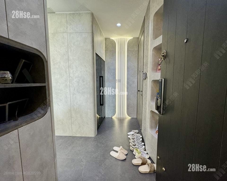 Grand Homm Sell 3 Bedrooms , 4 Bathrooms 1,403 ft²