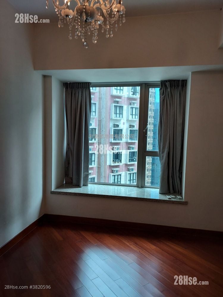 The Avenue Sell 2 Bedrooms , 1 Bathroom 587 ft²